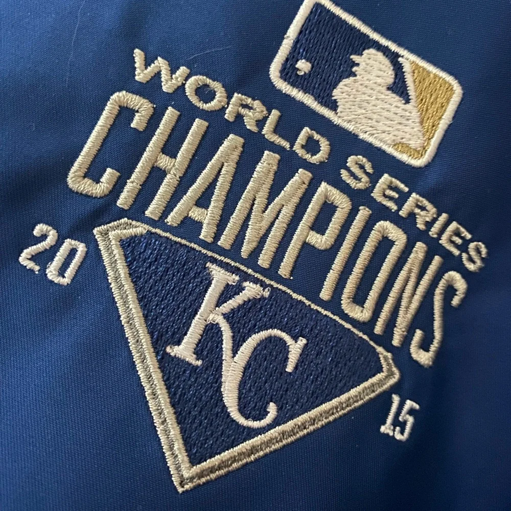 Vintage MLB Championship Jacket Kansas City 2015 Sports Memorabilia Collectible